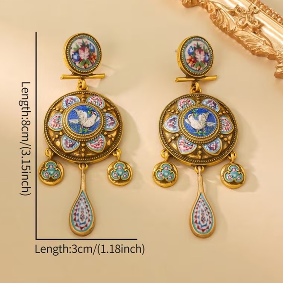 NEW Elegant Gold and Blue Enamel Earrings - Picture 3 of 6